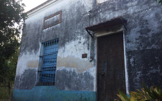 Casa a reciclar con terreno en esquina – Zona Parque Municipal