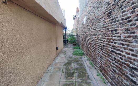 Casa en Venta – 2 dormitorios a Pocas Cuadras del Centro