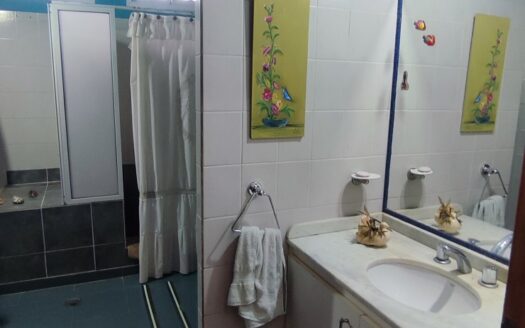 Chalet IMPECABLE Av. Scully – 2 Dormitorios