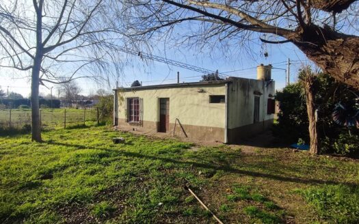 Casa a reciclar en Azcuenaga- 1200 m2 GRAN LOTE