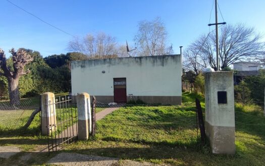 Casa a reciclar en Azcuenaga- 1200 m2 GRAN LOTE