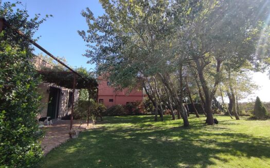 IMPECABLE VIVIENDA EN VILLA RUIZ – 968 m2
