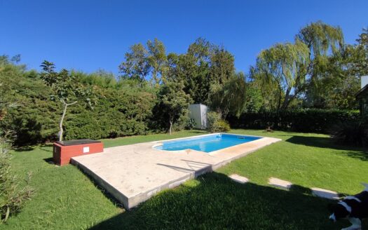 IMPECABLE VIVIENDA EN VILLA RUIZ – 968 m2