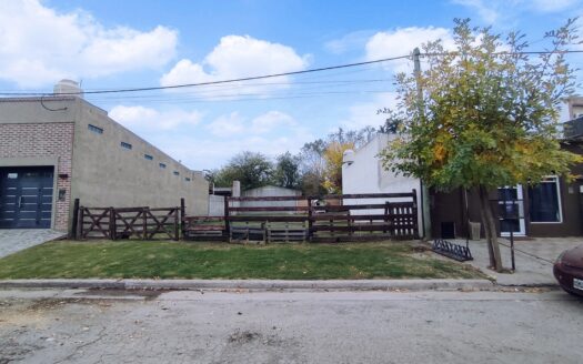 Lote Rawson – 344 m2 con servicios