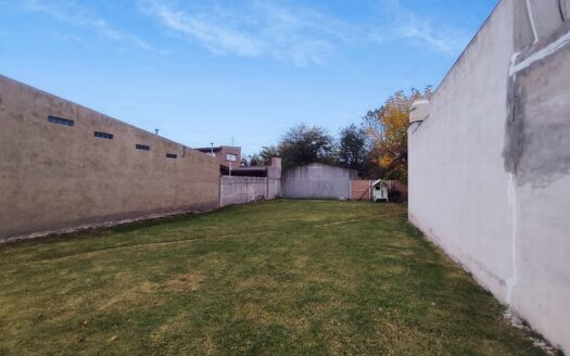 Lote Rawson – 344 m2 con servicios
