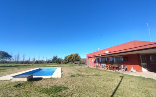 CASA QUINTA EN VENTA – 1 HECTÁREA